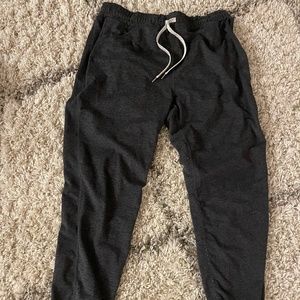 Vuori Performance Joggers